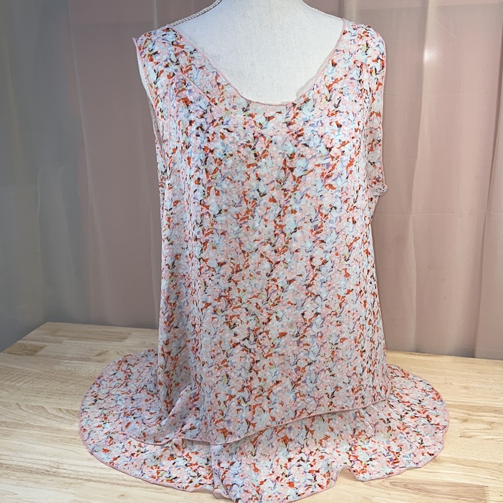 CAbi Bella Floral Tiered Sleeveless Top Size Large